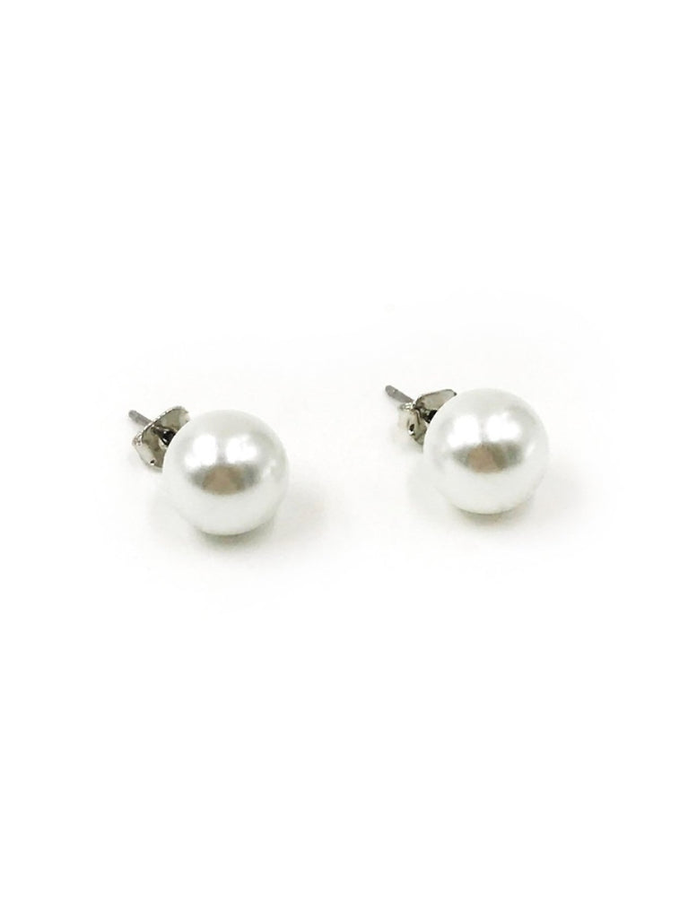 Everyday Pearl Stud Earrings